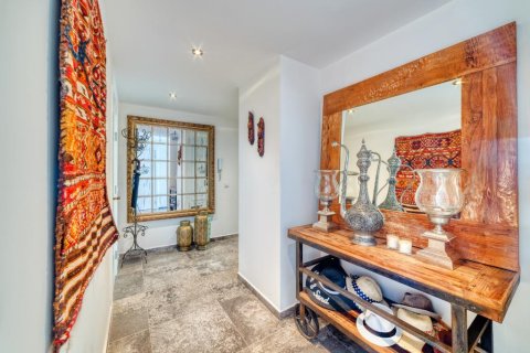 4 rooms Apartment in Phong Thanh Tay A, Vietnam No. 22124 19