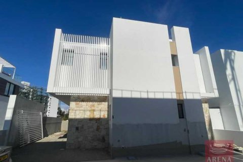 3 dormitorios Villa en Protaras, Cyprus No. 30545 2
