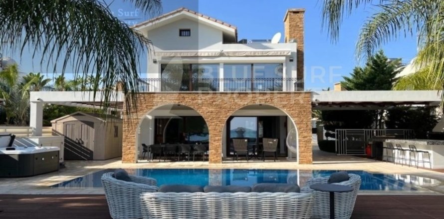 3 bedrooms Villa in Ayia Napa, Cyprus No. 36522
