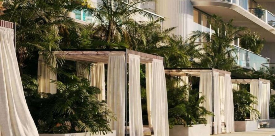 3 dormitorios Apartment en Deira, UAE No. 127051