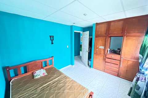 3 dormitorios House en Juan Demóstenes Arosemena, Panama No. 123581 8