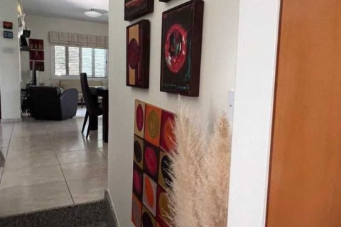 Дом с 4 спальнями в Пареклисия, Кипр №84341 7