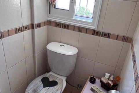 Дом с 4 спальнями в Пареклисия, Кипр №84341 3