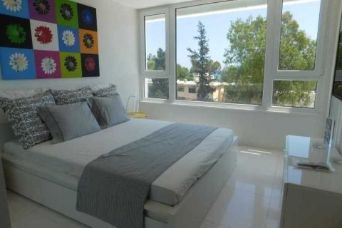 3 bedrooms Apartment in Germasogeia, Cyprus No. 32838 2