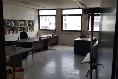 440m² Commercial property in Kalamaria, Greece No. 57689 17