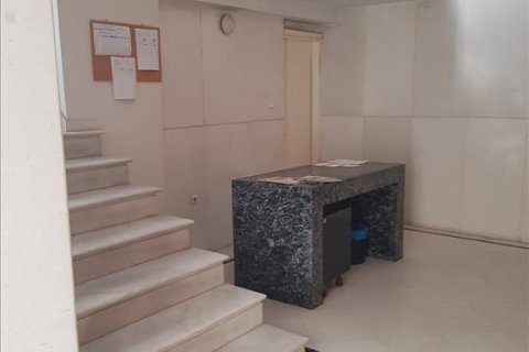 440m² Commercial property in Kalamaria, Greece No. 57689 4