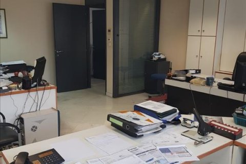 440m² Commercial property in Kalamaria, Greece No. 57689 8