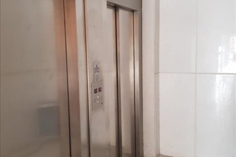 440m² Commercial property in Kalamaria, Greece No. 57689 5