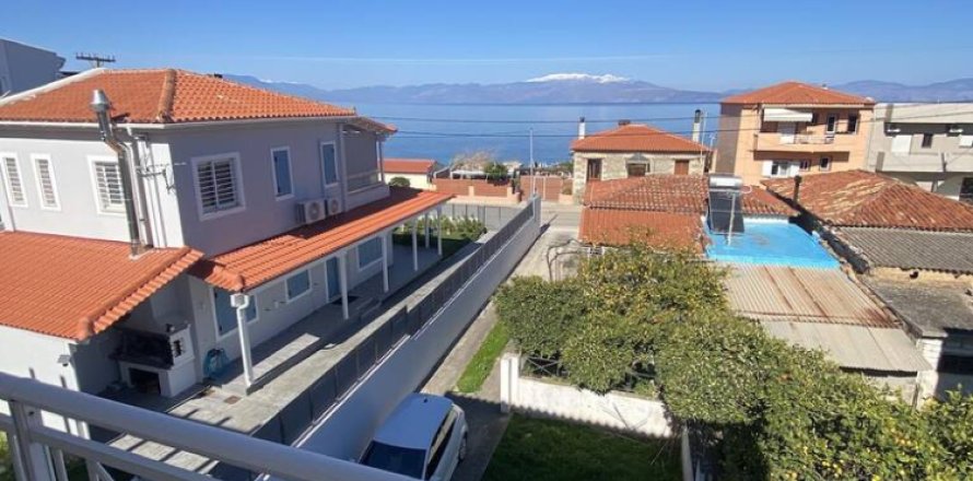 3 chambres Maisonnette à Evrostina, Greece No. 108016