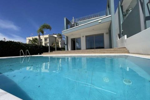 3 bedrooms Apartment in Pervolia, Cyprus No. 102150 17