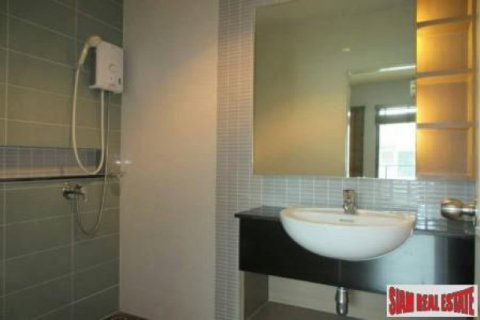 Таунхаус с 3 спальнями в Бангна, Таиланд №95706 10