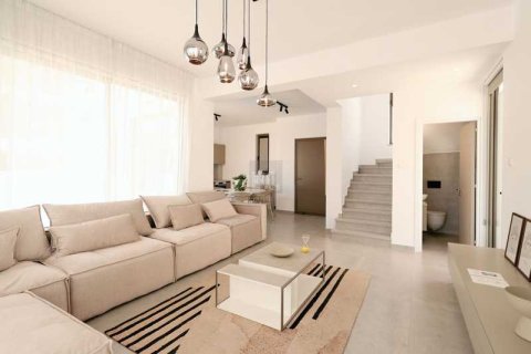 3 bedrooms House in Pernera, Cyprus No. 40341 2