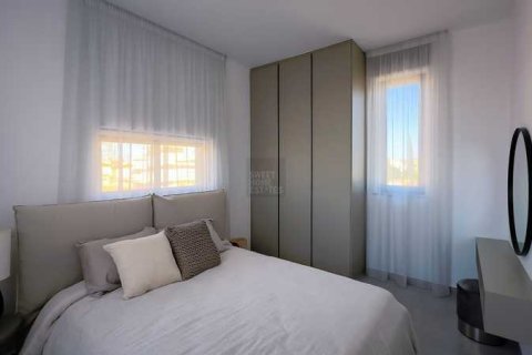 3 bedrooms House in Pernera, Cyprus No. 40341 10