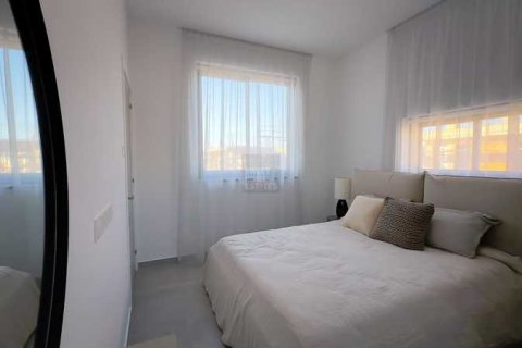 3 bedrooms House in Pernera, Cyprus No. 40341 11