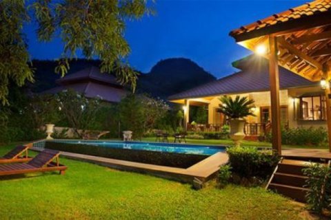 4 bedrooms Villa in Hua Hin, Thailand No. 95869 7