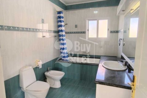 4 bedrooms Villa in Agios Tychonas, Cyprus No. 84370 8