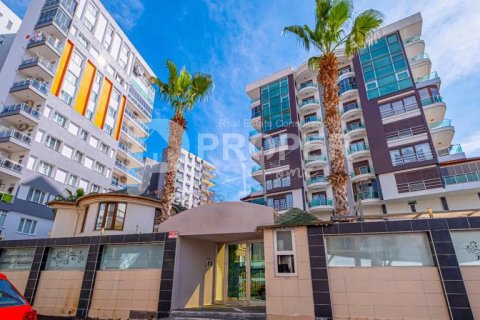 4 rooms Apartment in Konyaalti, Turkey No. 14478