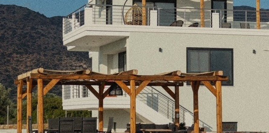 3 rooms Maisonette in Chania, Greece No. 107296