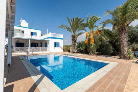 4 bedrooms Villa in Protaras, Cyprus No. 83238 1