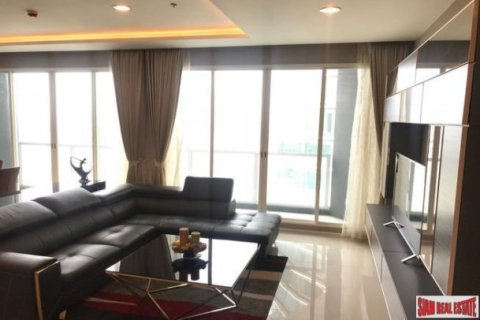 3 bedrooms Apartment in Bangkok, Thailand No. 96842 2