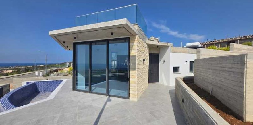 2 bedrooms House in Pegeia, Cyprus No. 84091