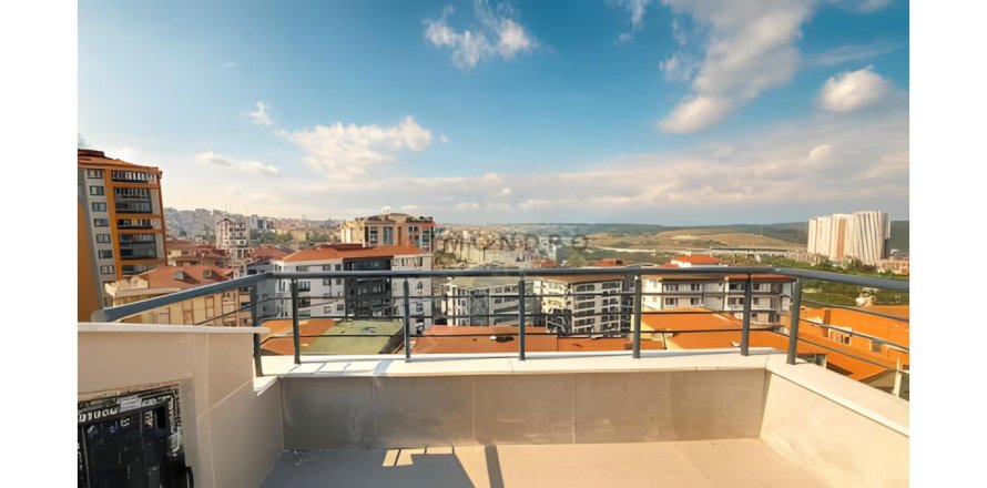 5 chambres Appartement à Eyup, Turkey No. 123697