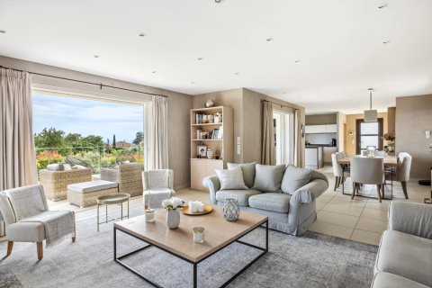 5 bedrooms House in Cabris, France No. 68736 3