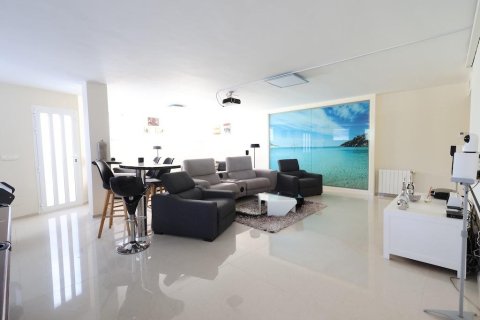 3 chambres Appartement à Thu Thua, Vietnam No. 83760 20