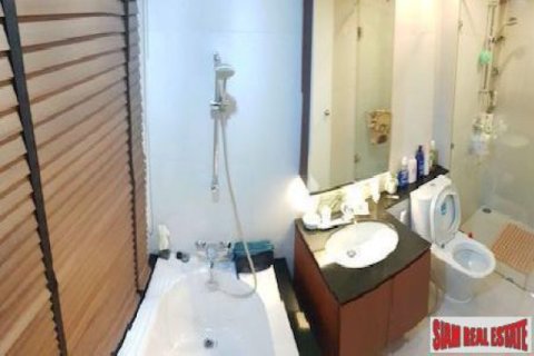 2 bedrooms Apartment in Bangkok, Thailand No. 95799 6