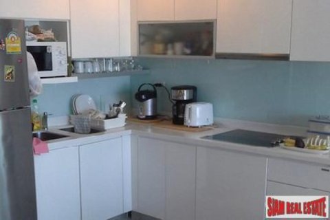 2 bedrooms Apartment in Bangkok, Thailand No. 95799 8
