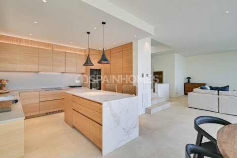 4 bedrooms Villa in Hoa Hung, Vietnam No. 88159 15