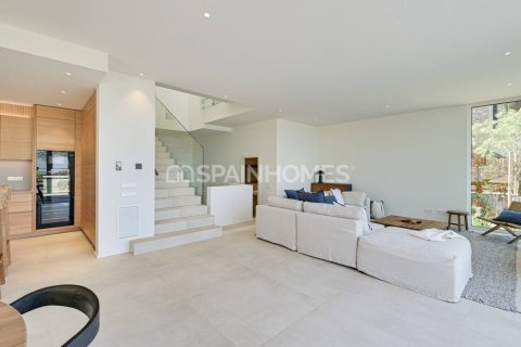 4 bedrooms Villa in Hoa Hung, Vietnam No. 88159 11