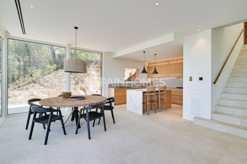 4 bedrooms Villa in Hoa Hung, Vietnam No. 88159 13