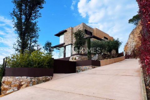 4 bedrooms Villa in Hoa Hung, Vietnam No. 88159 2