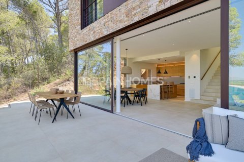 4 bedrooms Villa in Hoa Hung, Vietnam No. 88159 18