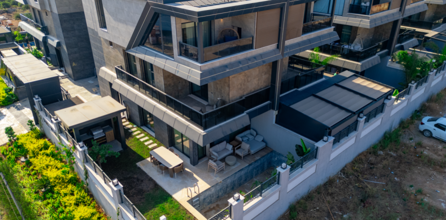 Вилла с 4 спальнями в Анталья, Турция №124923