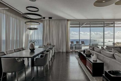 4 bedrooms Penthouse in Limassol, Cyprus No. 40851 9