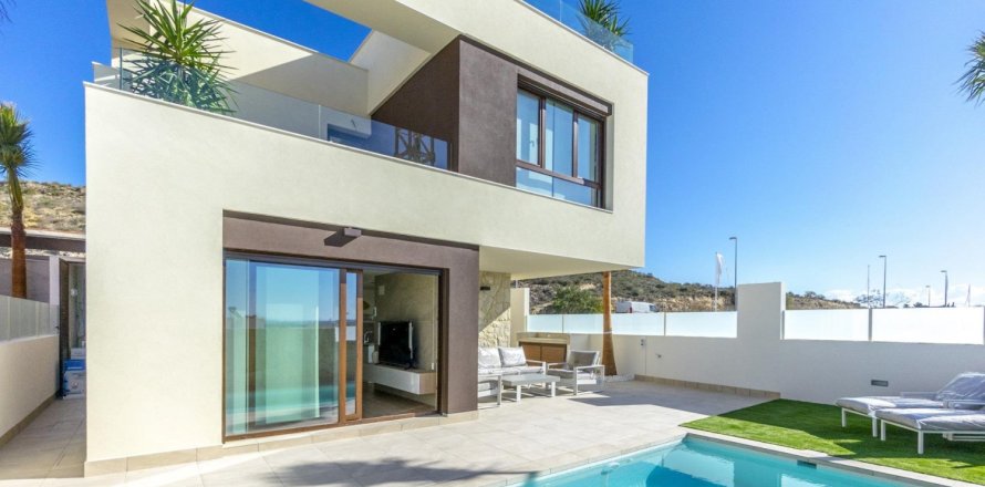 3 bedrooms Villa in Nam Xay, Vietnam No. 111525