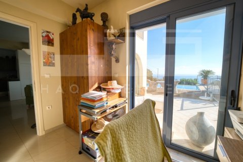 3 bedrooms Villa in Crete, Greece No. 64936 21