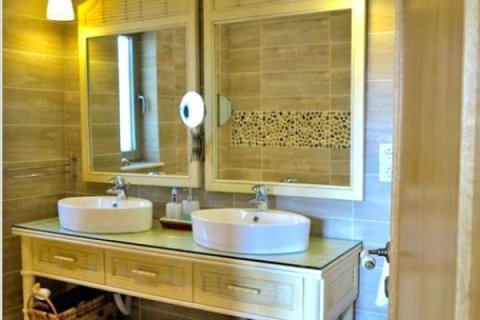 2 bedrooms Villa in Central Greece, Greece No. 49314 11