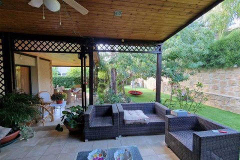 5 chambres House à Agios Athanasios, Cyprus No. 31549 9