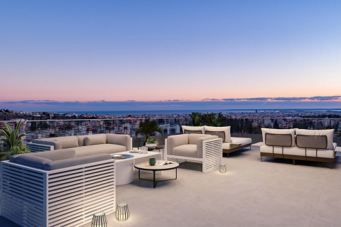 3 bedrooms Apartment in Limassol, Cyprus No. 34600 2