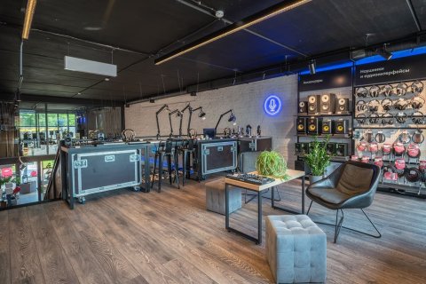 530m² Commercial property en Barcelona, Spain No. 116851