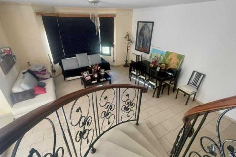 4 bedrooms Villa in Aradippou, Cyprus No. 79400 3