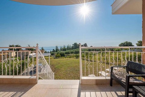 4 bedrooms Villa in Chalkidiki, Greece No. 107665 5