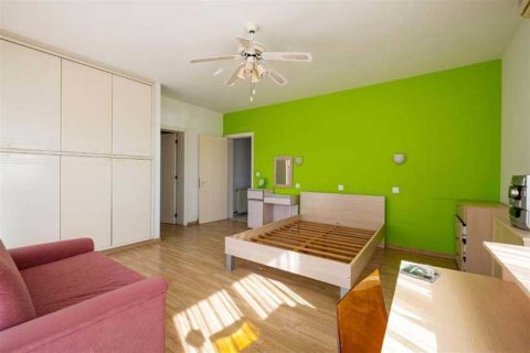 4 bedrooms House in Limassol, Cyprus No. 75670 9