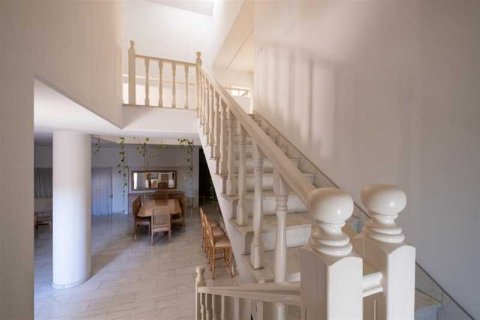 4 bedrooms House in Limassol, Cyprus No. 75670 2
