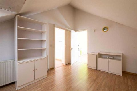 4 bedrooms House in Limassol, Cyprus No. 75670 11