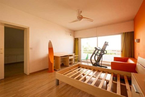 4 bedrooms House in Limassol, Cyprus No. 75670 10