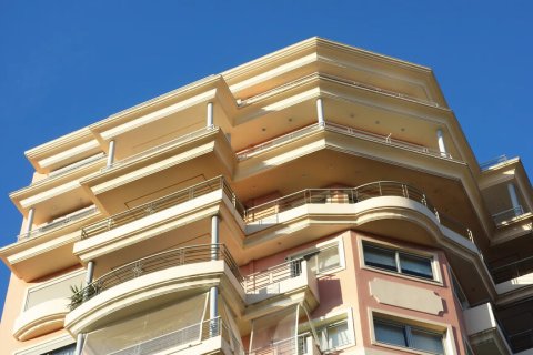 3 bedrooms Apartment in Piraeus, Greece No. 110084 8